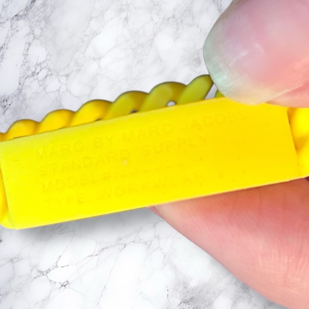 New Marc by Marc Jacobs Bracelet Safety Yellow Stretch Braided Silicone - Picture 5 of 5